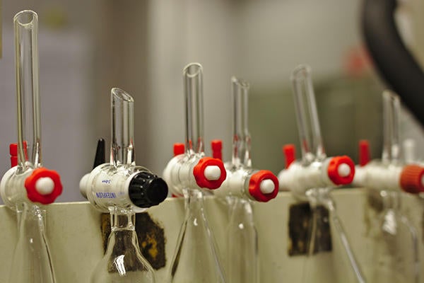 chemistry equipment (c) chromatograph unsplash